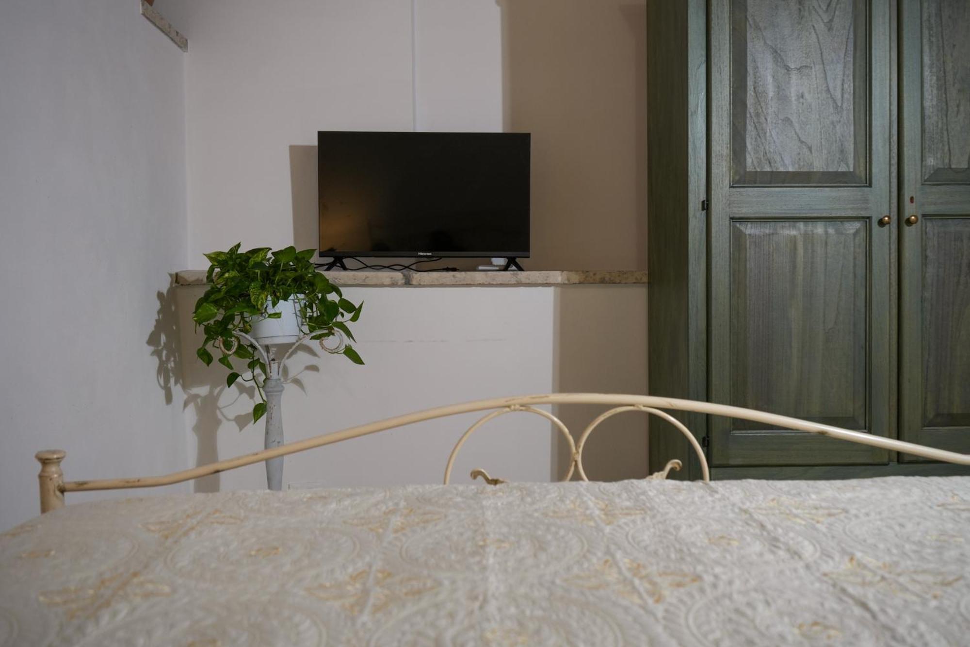 Palazzo Salvatori Hotel Soleto Room photo